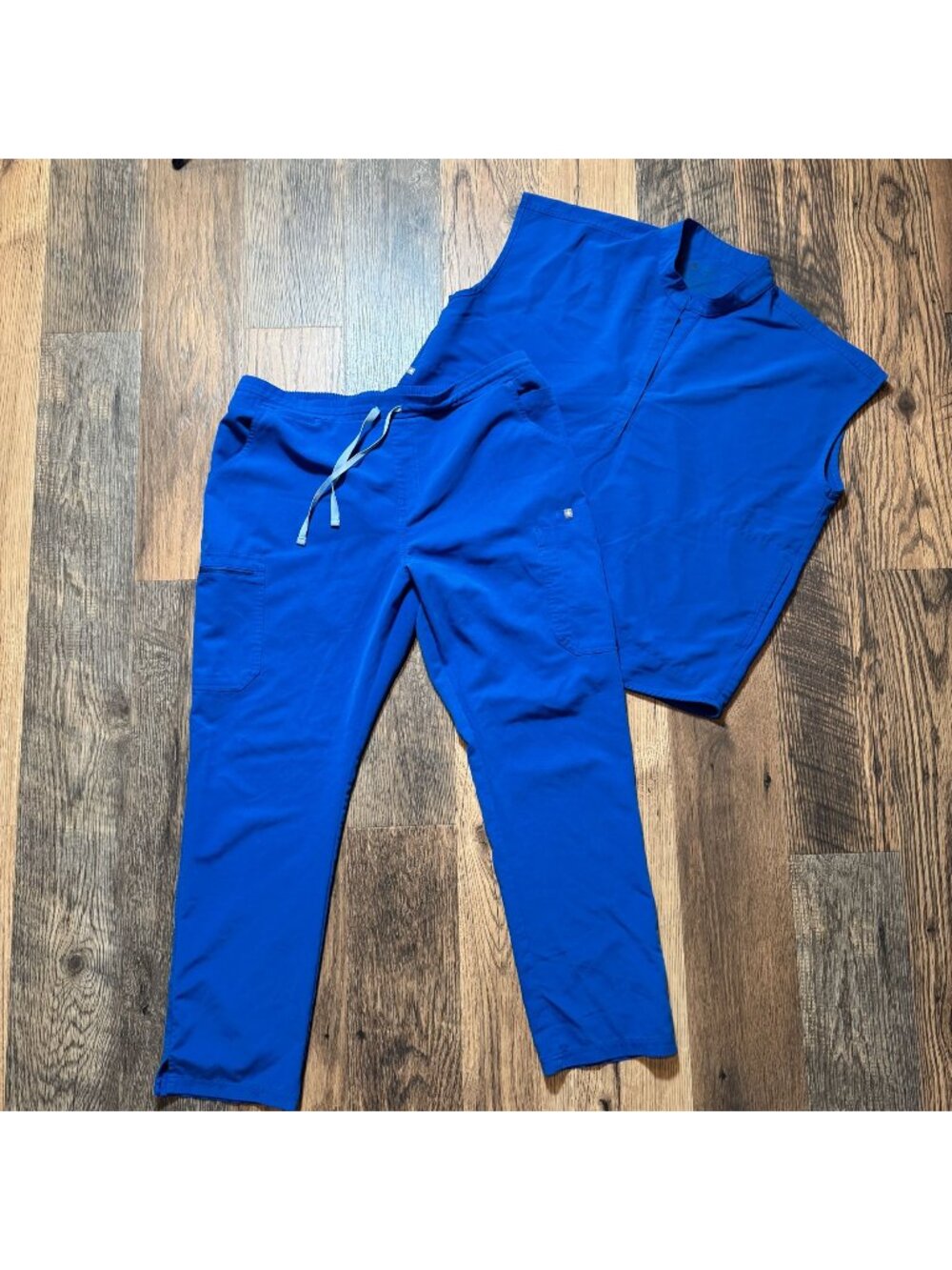 FIGS Set Yola High Rise Slim Pants & Rafaela Oversized Scrub Top Royal Blue XL
